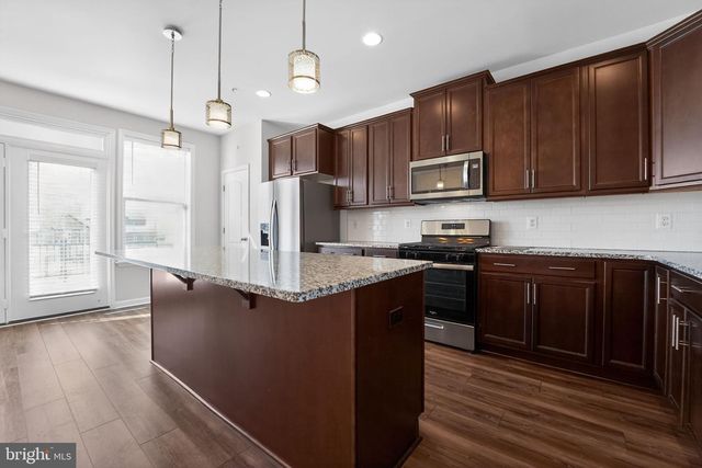 304 FAVERSHAM PL, Frederick, MD 21701