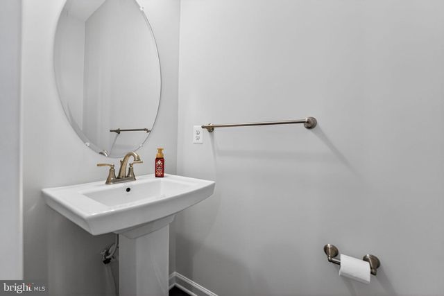 304 FAVERSHAM PL, Frederick, MD 21701