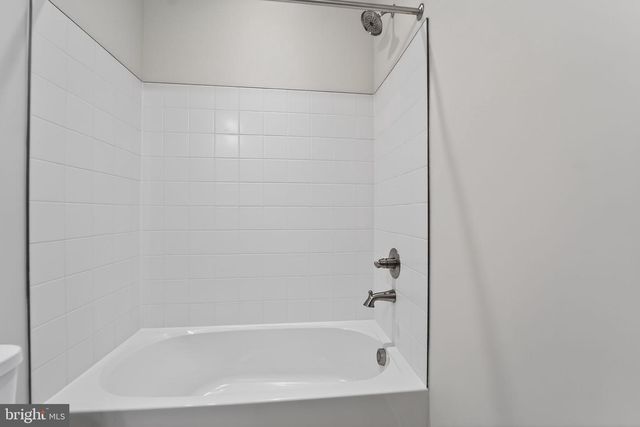 304 FAVERSHAM PL, Frederick, MD 21701