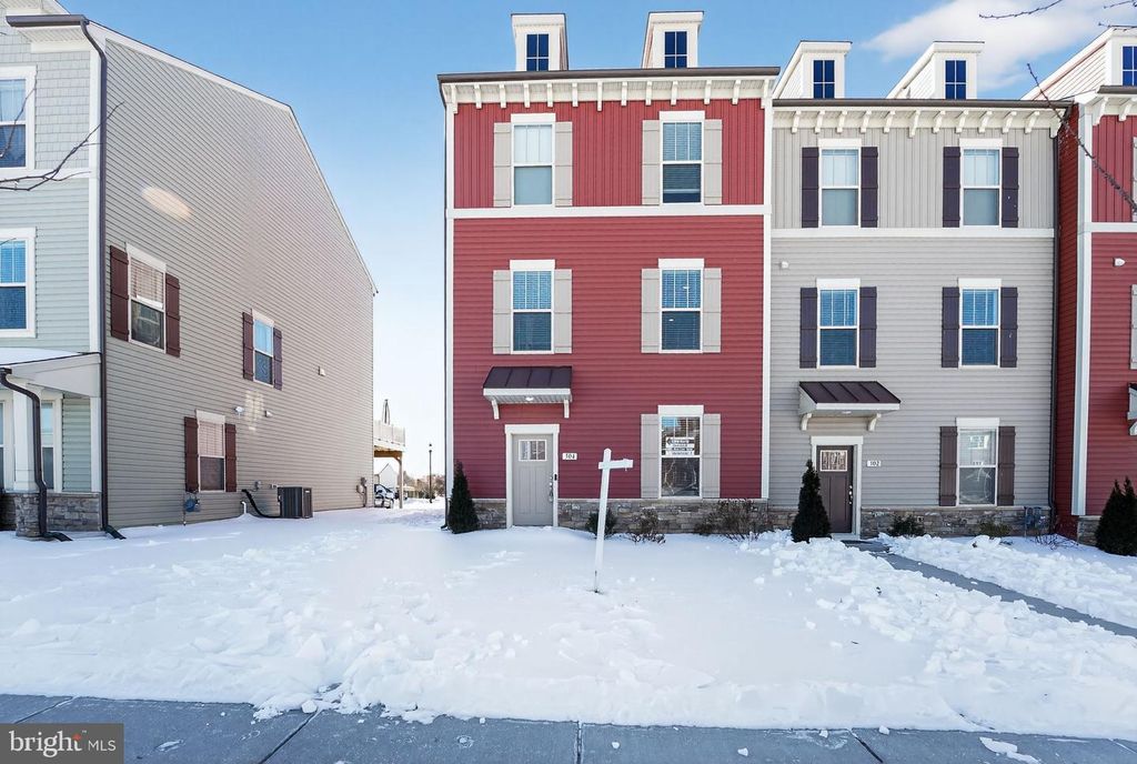 304 FAVERSHAM PL, Frederick, MD 21701