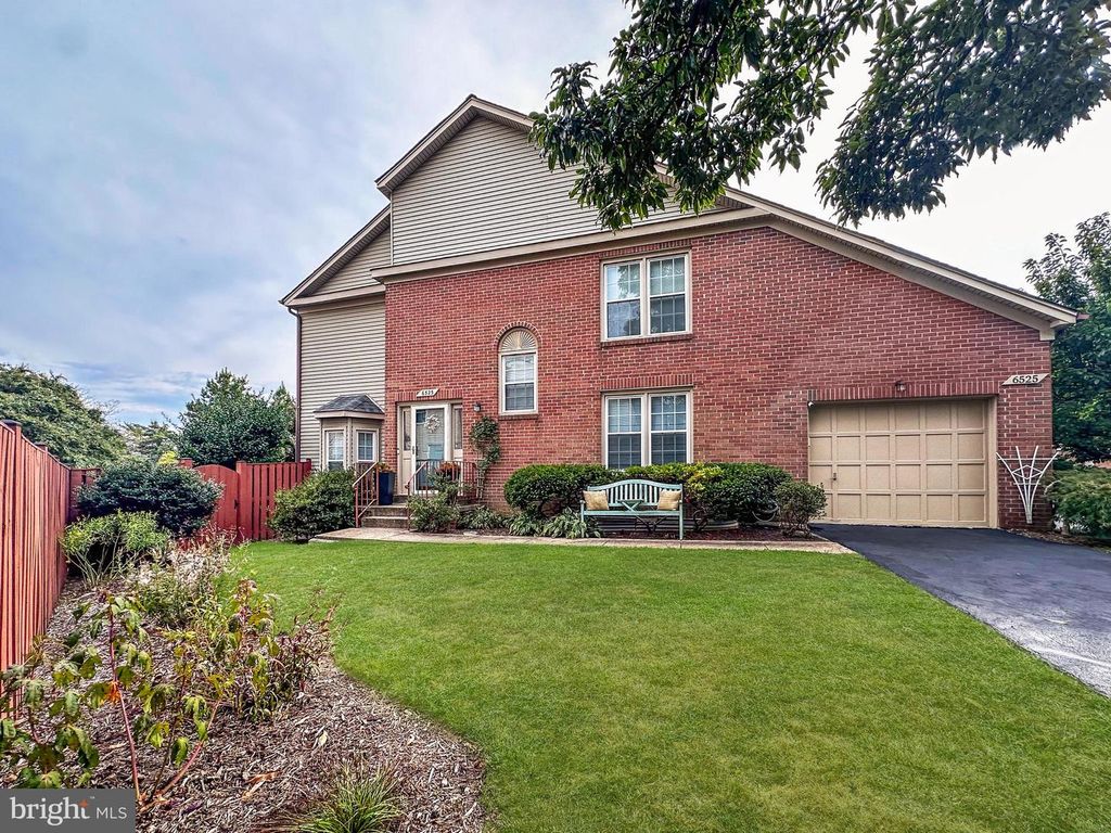 6525 TARTAN VISTA DR, Alexandria, VA 22312