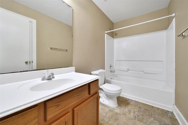 11940 Chanteloup Drive, Houston, TX 77047