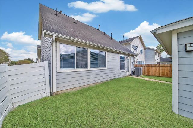 11940 Chanteloup Drive, Houston, TX 77047