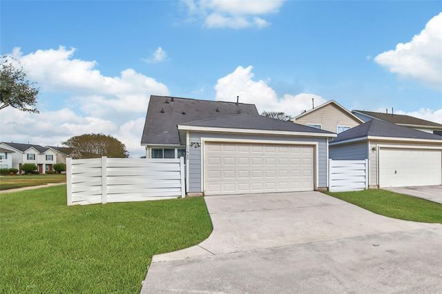 11940 Chanteloup Drive, Houston, TX 77047