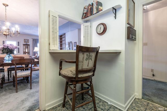 2606 E 2nd St Apt E, Bloomington, IN 47401