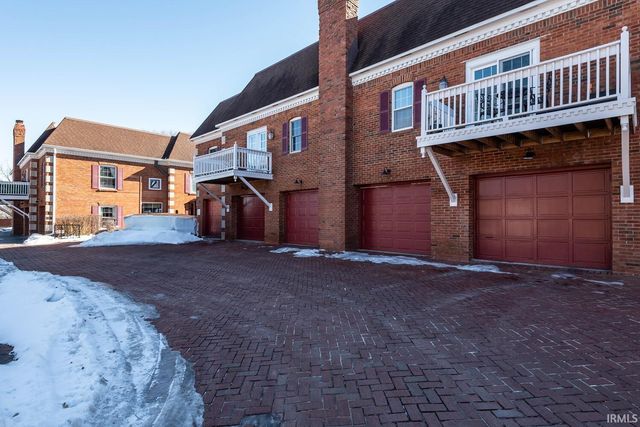 2606 E 2nd St Apt E, Bloomington, IN 47401