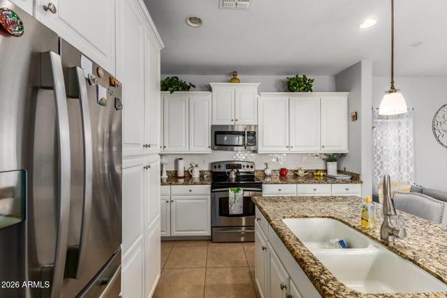 4702 E OLNEY Avenue, Gilbert, AZ 85234