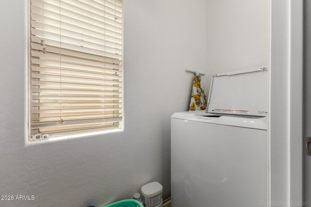 4702 E OLNEY Avenue, Gilbert, AZ 85234