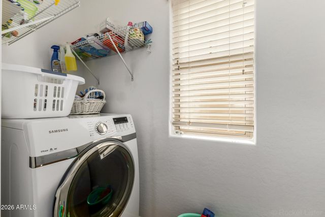 4702 E OLNEY Avenue, Gilbert, AZ 85234