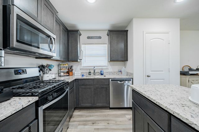 13608 Beaverhead Street, Ponder, TX 76259