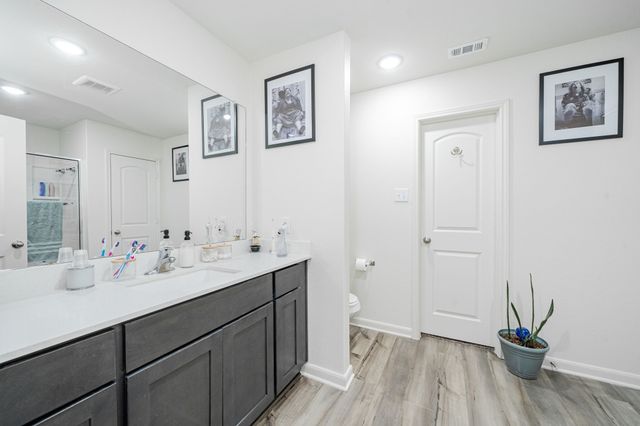 13608 Beaverhead Street, Ponder, TX 76259