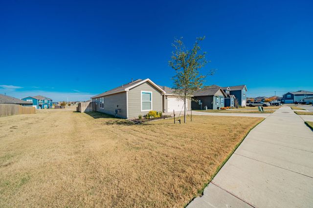 13608 Beaverhead Street, Ponder, TX 76259