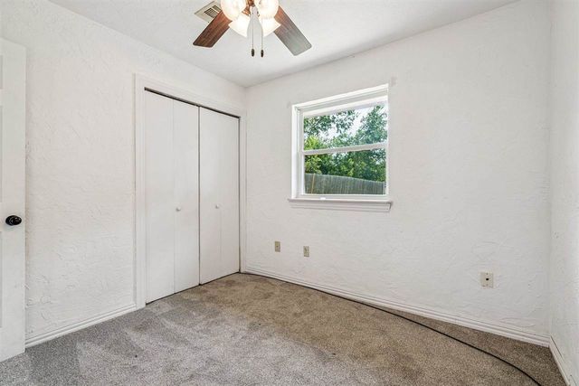 4713 SE Sunnymeade Dr, Lawton, OK 73501