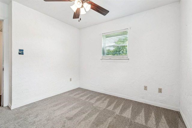 4713 SE Sunnymeade Dr, Lawton, OK 73501