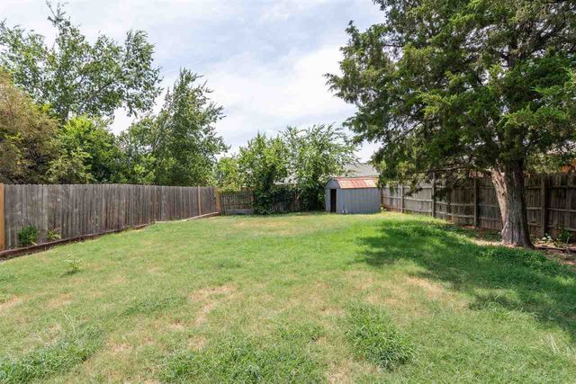 4713 SE Sunnymeade Dr, Lawton, OK 73501