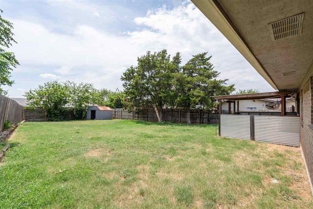 4713 SE Sunnymeade Dr, Lawton, OK 73501