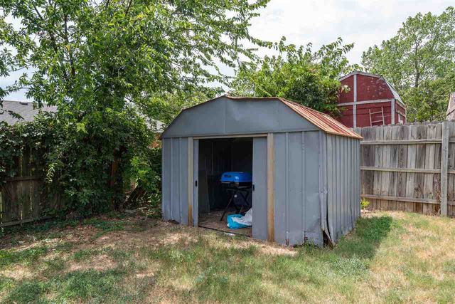 4713 SE Sunnymeade Dr, Lawton, OK 73501