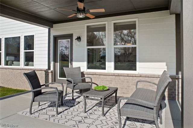 36 Boulder Boulevard, Peninsula, OH 44264