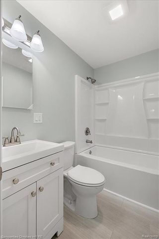 173 High Street, Pontiac, MI 48342