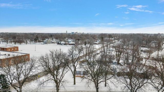 173 High Street, Pontiac, MI 48342