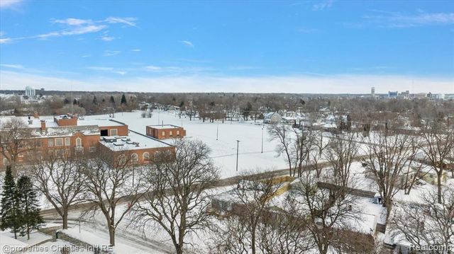 173 High Street, Pontiac, MI 48342