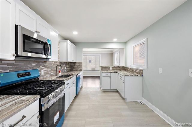 173 High Street, Pontiac, MI 48342