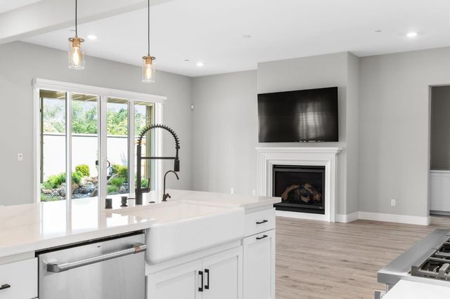 508 Lodge Ct, Lincoln, CA 95648