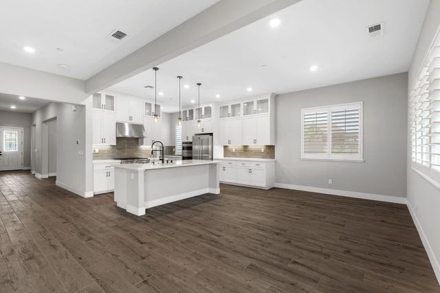 508 Lodge Ct, Lincoln, CA 95648