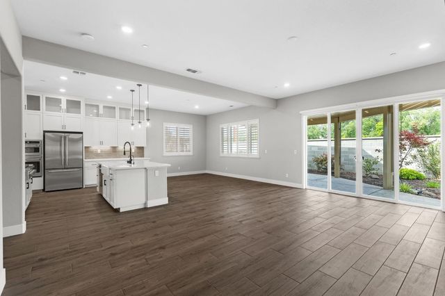 508 Lodge Ct, Lincoln, CA 95648