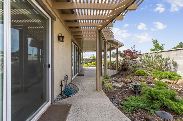 508 Lodge Ct, Lincoln, CA 95648