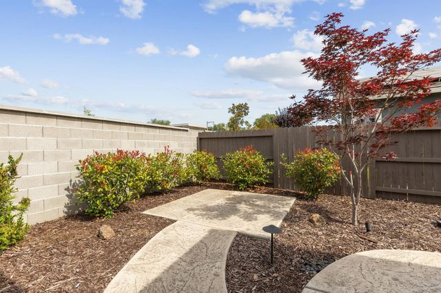 508 Lodge Ct, Lincoln, CA 95648