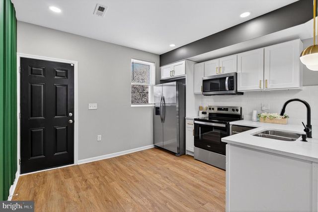 1820 N COLLINGTON AVE, Baltimore, MD 21213