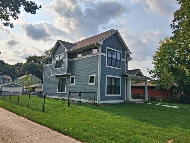 1204 Knox Avenue N, Minneapolis, MN 55411