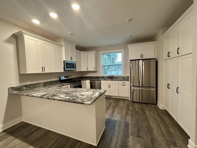 1204 Knox Avenue N, Minneapolis, MN 55411