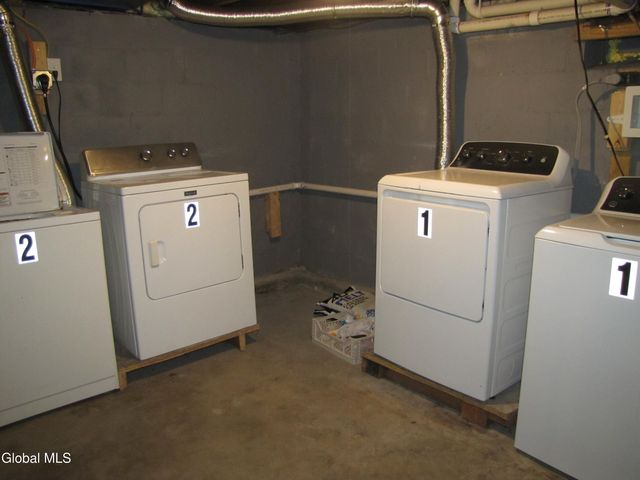 37 Swan Street, Schenectady, NY 12307