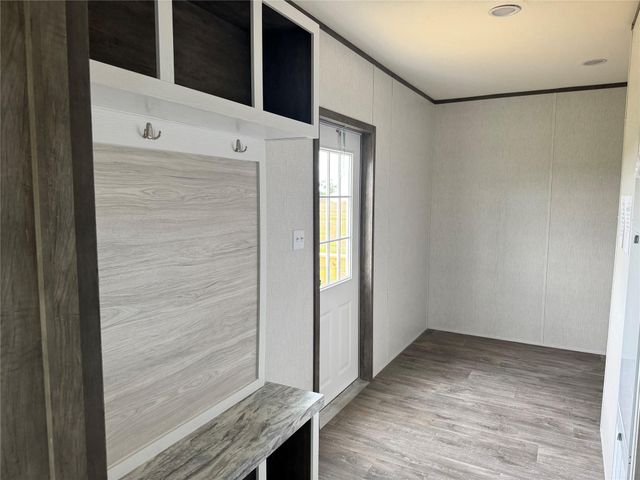 1231 Saddleback Drive, Bellville, TX 77418
