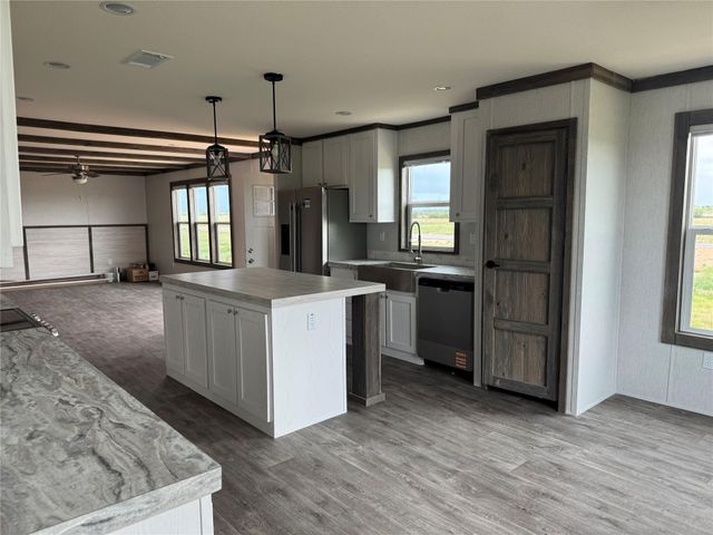 1231 Saddleback Drive, Bellville, TX 77418