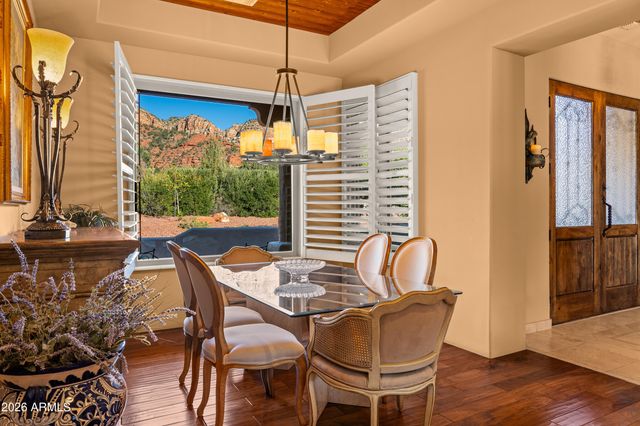 105 Red Rock Drive, Sedona, AZ 86351