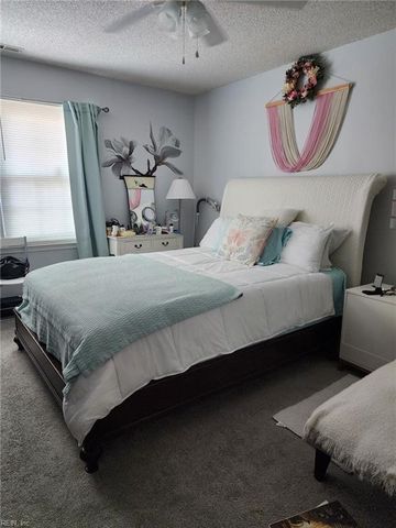 952 Saint Andrews RCH B, Chesapeake, VA 23320
