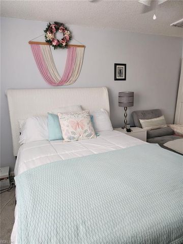 952 Saint Andrews RCH B, Chesapeake, VA 23320