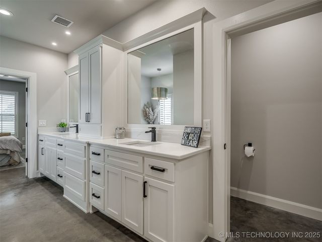 10055 Dentonville Road, Okmulgee, OK 74447