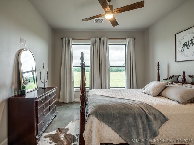 10055 Dentonville Road, Okmulgee, OK 74447