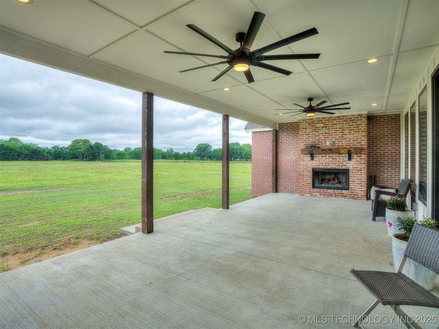 10055 Dentonville Road, Okmulgee, OK 74447
