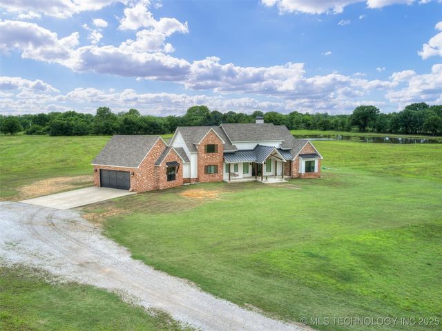 10055 Dentonville Road, Okmulgee, OK 74447