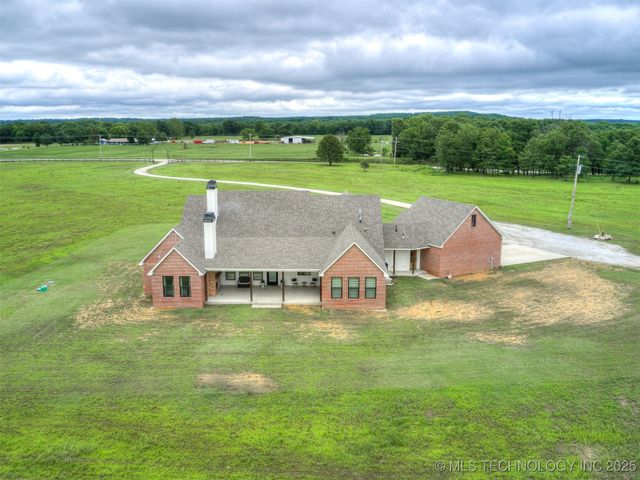 10055 Dentonville Road, Okmulgee, OK 74447