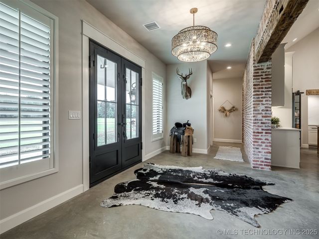 10055 Dentonville Road, Okmulgee, OK 74447