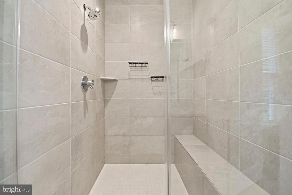 Image 31 of property listing at 320 ALLUVIUM DR, Laurel, MD 20724