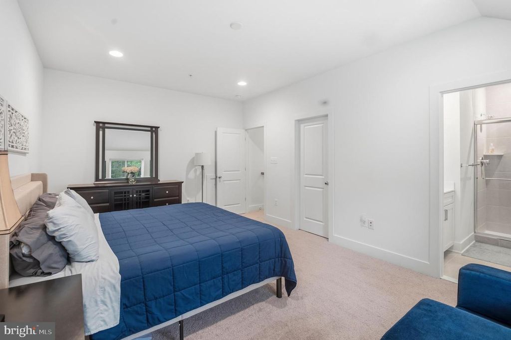 Image 34 of property listing at 320 ALLUVIUM DR, Laurel, MD 20724