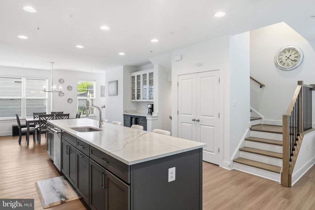 Image 8 of property listing at 320 ALLUVIUM DR, Laurel, MD 20724