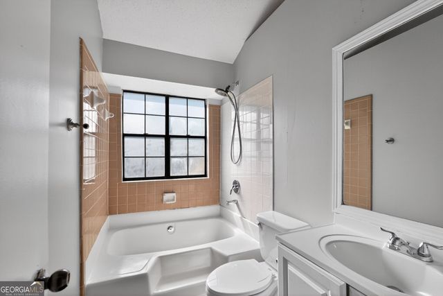 2283 Newgate Drive, Decatur, GA 30035